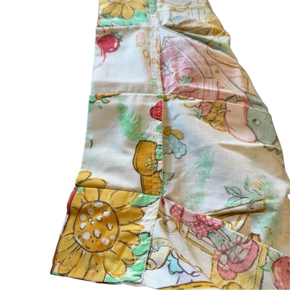 Strawberry Shortcake Vintage Pinch Pleat Curtain Panels - Set of 2 - Picture 4 of 10